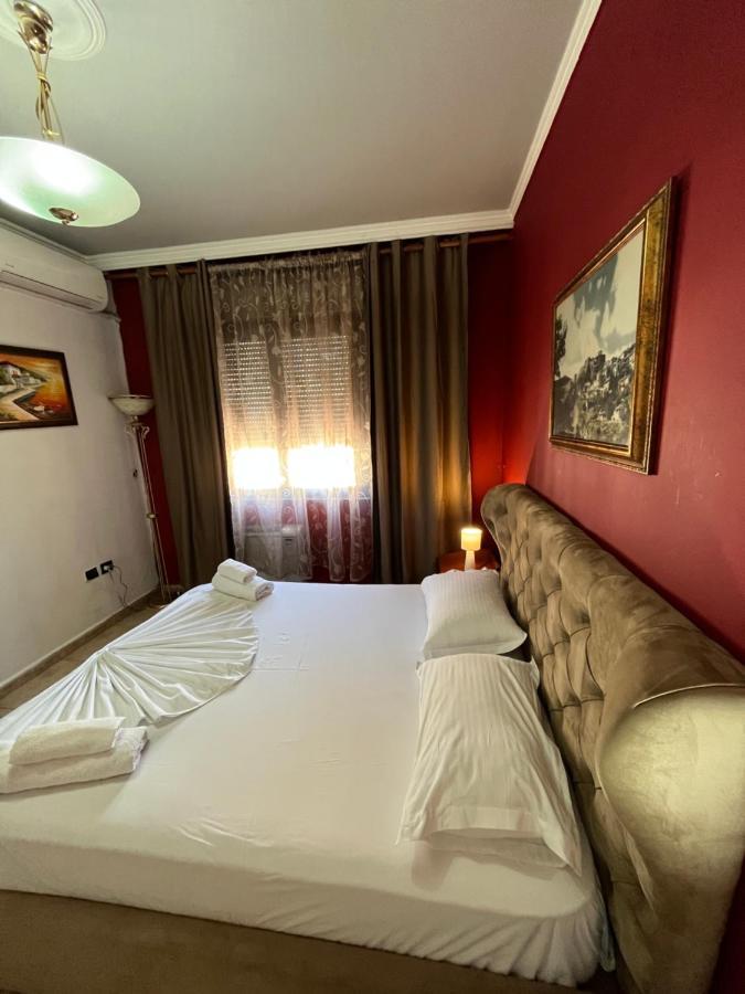 Skanderbeg Square EXPLORER APARTMENTS Tirana Eksteriør billede