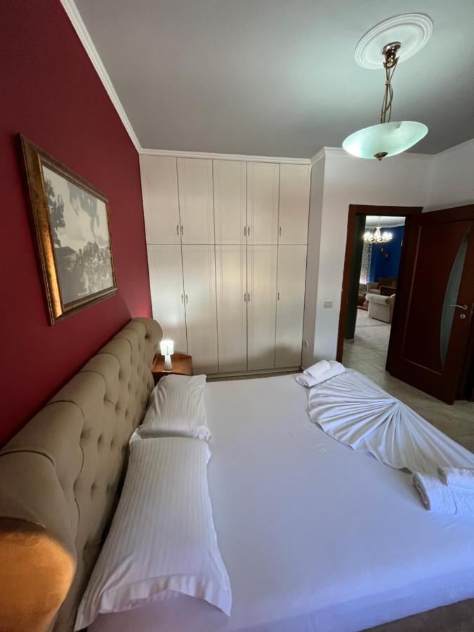 Skanderbeg Square EXPLORER APARTMENTS Tirana Eksteriør billede