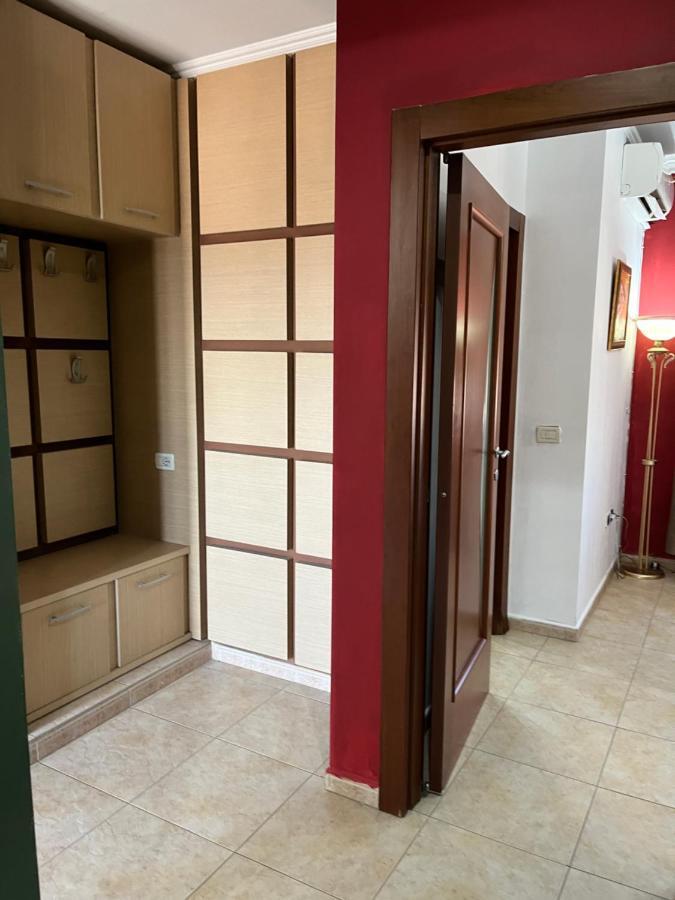 Skanderbeg Square EXPLORER APARTMENTS Tirana Eksteriør billede